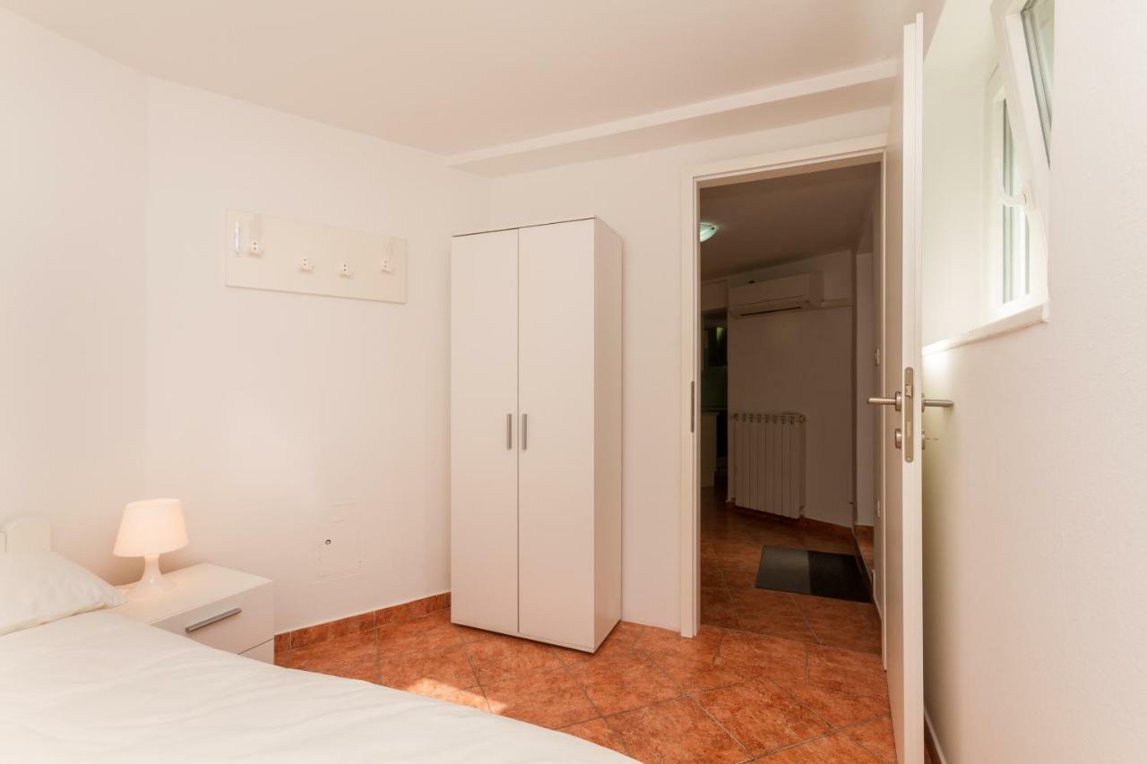 Philosophy Apartment Portorose Esterno foto