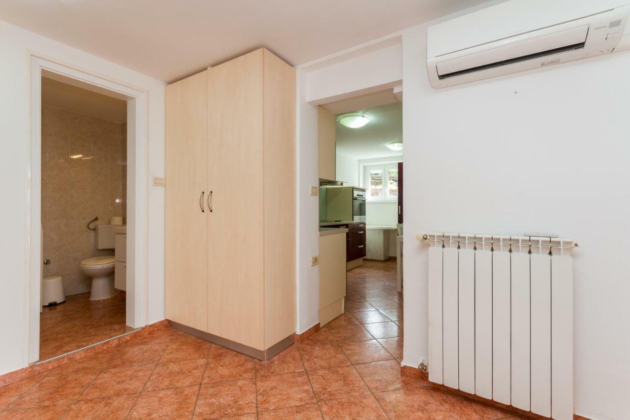 Philosophy Apartment Portorose Esterno foto